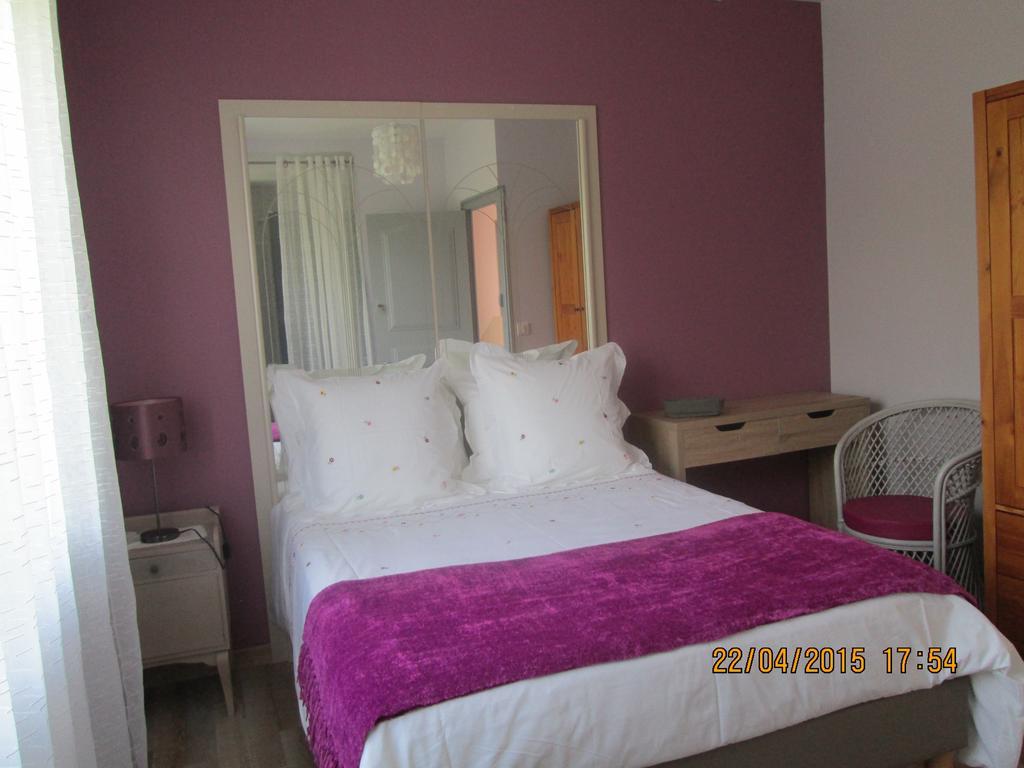 Chambre D'Hotes Du Bois Joli Mesnard-la-Barotière Szoba fotó